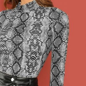 Snakeprint Longsleeve Top